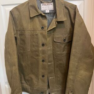 Filson tan cruiser